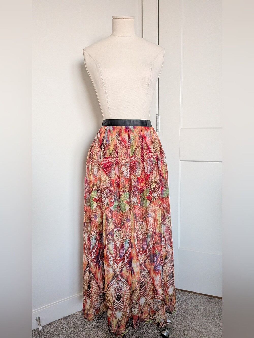 Sweewë Paris Abstract Kaleidoscope Print Maxi Skirt S/M Hemmed